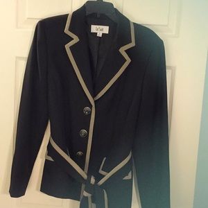 Kasper two-piece pant suit